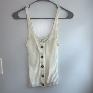 AE ribbed tank